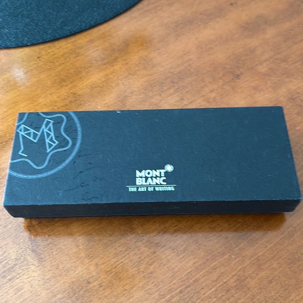 Final sale- used Mont Blanc Meisterstruck Legrand 🖊️ ballpoint pen.